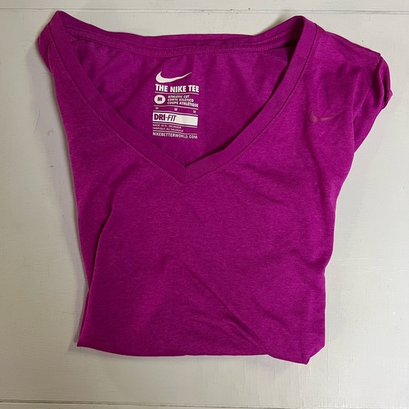 Nike Dri-Fit Tee - Picture 3 of 3